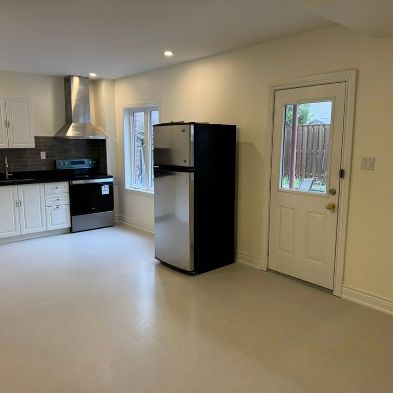For Lease - 198 kentland Street, Markham, Ontario - Photo 1