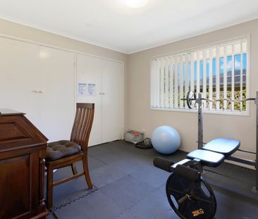 3 Bedroom House in Benowa - Photo 2