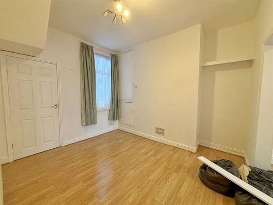 Highfield, Scarborough, YO12 - Photo 1