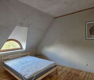 Wyjątkowe, klimatyczne mieszkanie na poddaszu - Photo 5