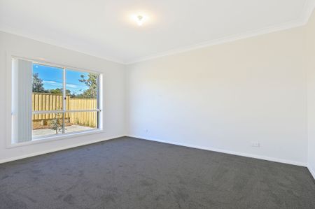 Three Bedroom Townhouse In Tahmoor - Photo 2