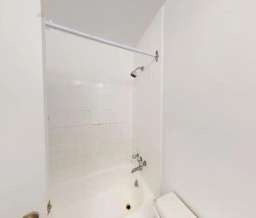 255 Stewart Street — 255 Stewart - 1 Bed Plan A - Photo 4