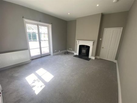 5 bedroom farm house to rent - Photo 2