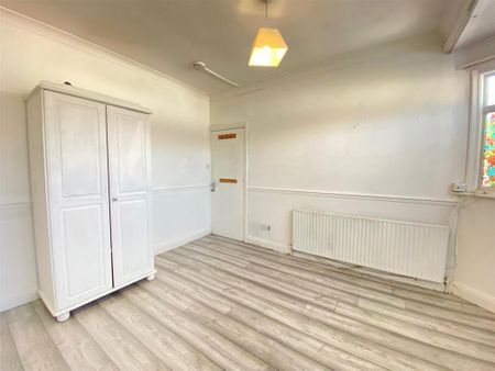 House share to rent - Photo 5