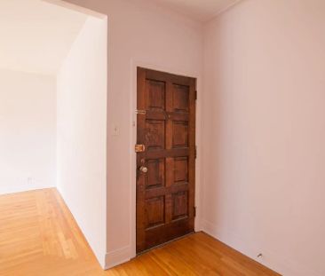 Lennox-Deacon — 1 Bedroom - unit 0C17 - Photo 4