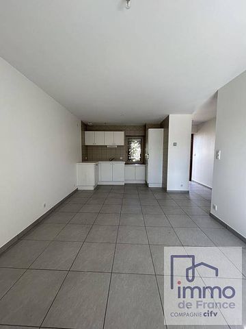 Location appartement t2 40 m² à Siaugues-Sainte-Marie (43300) - Photo 3
