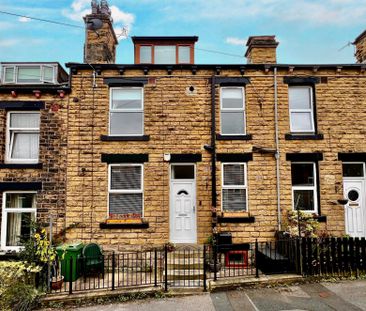 2 bedroom terraced house to rent - Photo 2