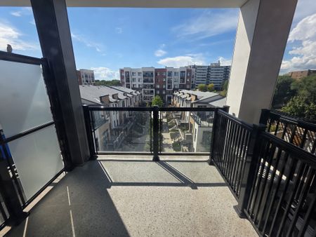 For Lease - 130 Canon Jackson Drive Unit# 406, Toronto, Ontario - Photo 3