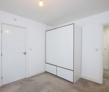 Hampden Square, Heyford Park - Photo 3