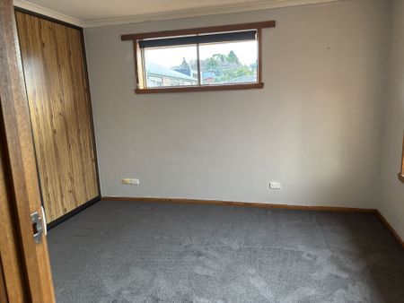 17 Arden Avenue, Devonport TAS 7310 - Photo 4