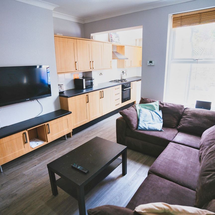 5 bedroom house share to rent - Photo 1