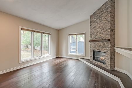 For Lease - 411 Trafalgar Road, Oakville, Ontario - Photo 3