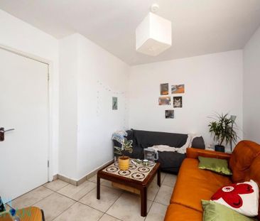 5 bedroom semi-detached house to rent - Photo 2