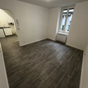 Location Appartement 1 pièce 21m² ORLEANS 45000 - Photo 2