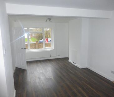 3 bedroom end of terrace house to rent - Photo 3
