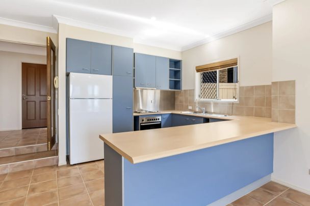 Dual-Living Beachfront Home, Redcliffe. Contact Julie Sykes 0438 050 110 - Photo 1
