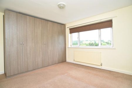 2 bedroom detached bungalow to rent - Photo 4