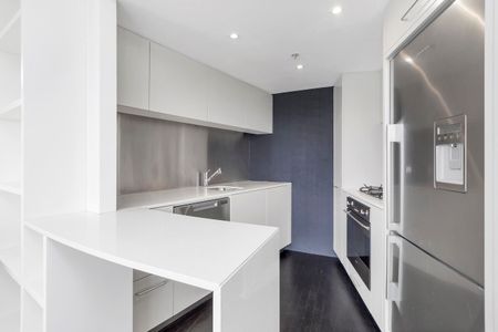 North Facing Semi Furnished One Bedroom in Gazebo With Stunning Views - Photo 4