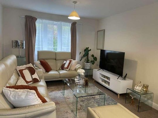 Madley Brooke Lane, Witney, OX28 - Photo 1