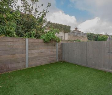 3 bedroom terraced house to rent - Photo 3