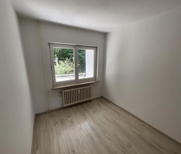 Schicke 3 Zimmer-Wohnung mit Balkon und neuem Badezimmer in Lüdensc... - Photo 4