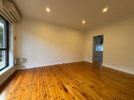 2/19 Howson Street, Brunswick West VIC 3055 - Photo 4