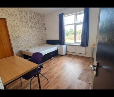 4 Bed Terraced House, Boundary Road, LE2 - Photo 1