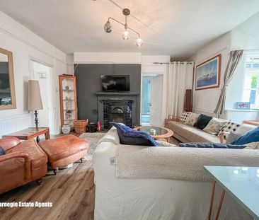 2 bedroom cottage to rent - Photo 2