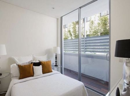 Luxury Coastal Lifestyle Moments from the Beach - Photo 3