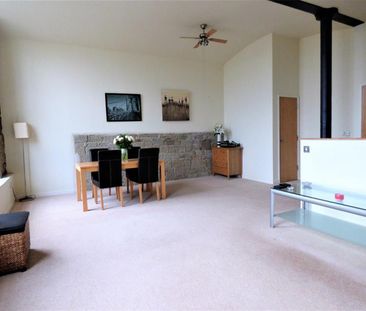 1 bedroom Flat To Let - Photo 3