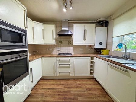 3 bedroom terraced house to rent - Photo 2