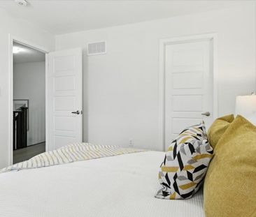 For Lease - 3303 Thunderbird Promenade, Pickering, Ontario - Photo 4