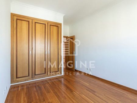 4 room luxury Flat for rent in Setúbal, Distrito de Setúbal - Photo 2