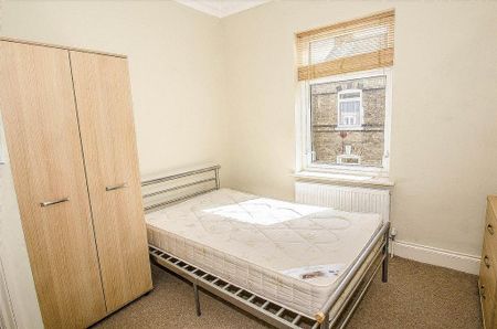 4 bedroom house to rent - Photo 3