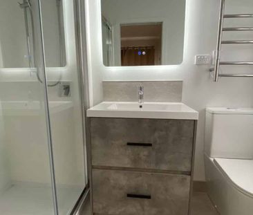 Short walk to Waikato Hospital - Photo 5