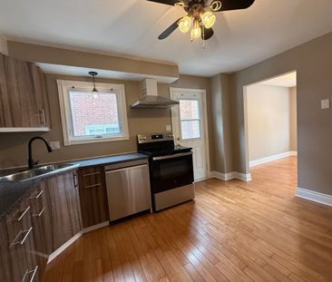 For Lease - 39 April Gardens Unit# Main, Aurora, Ontario - Photo 5