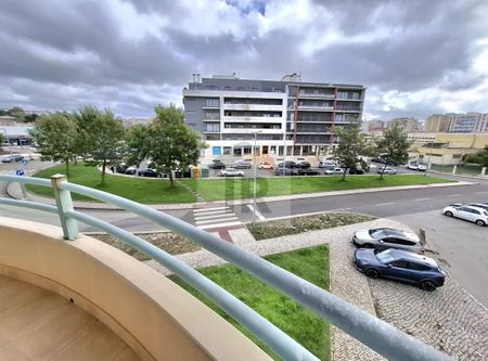 Caldas da Rainha, Leiria - Photo 2