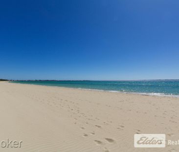 Coastal with Character - Photo 5