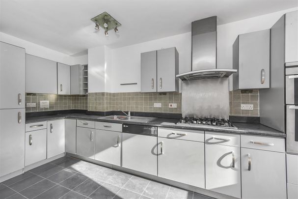 Torres Square, E14 3QN, London - Photo 1