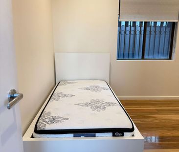 Sylvania Waters - Photo 2