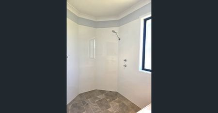 Modern Townhouse - Photo 2