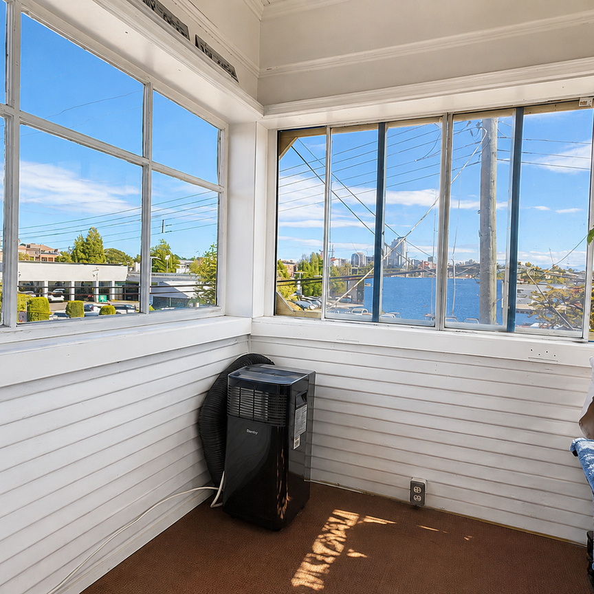 632 Hillside Ave, Victoria - Photo 1