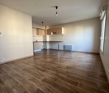 Location Appartement 2 pièces 51m² - Photo 2