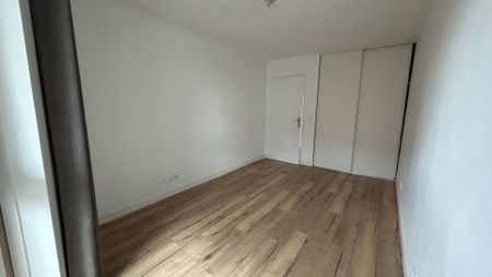 Location Appartement 2 pièces 43m² - Photo 3