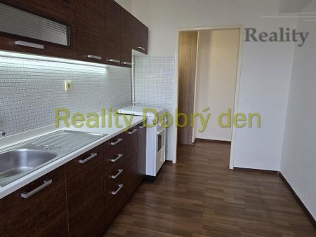 Pronájem bytu 2+1 55 m2 - Photo 2