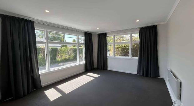 Lovely 3BR Home in Bryndwr - Photo 1