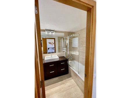 Piso de alquiler en Calle Múrcia, Zona los Colegios - Photo 2