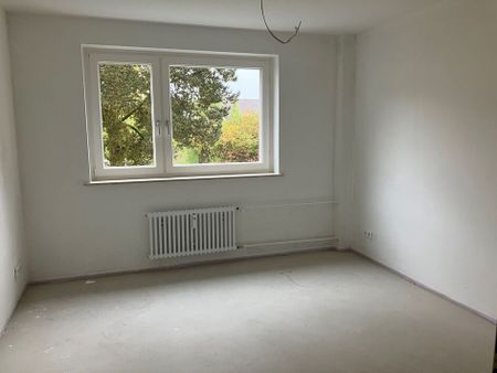 Top modernisierte Erdgeschoss-Wohnung mit großem Wohnzimmer - Photo 3