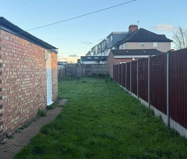 3 bedroom semi-detached house to rent - Photo 6