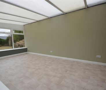 5 bedroom detached house to rent - Photo 1